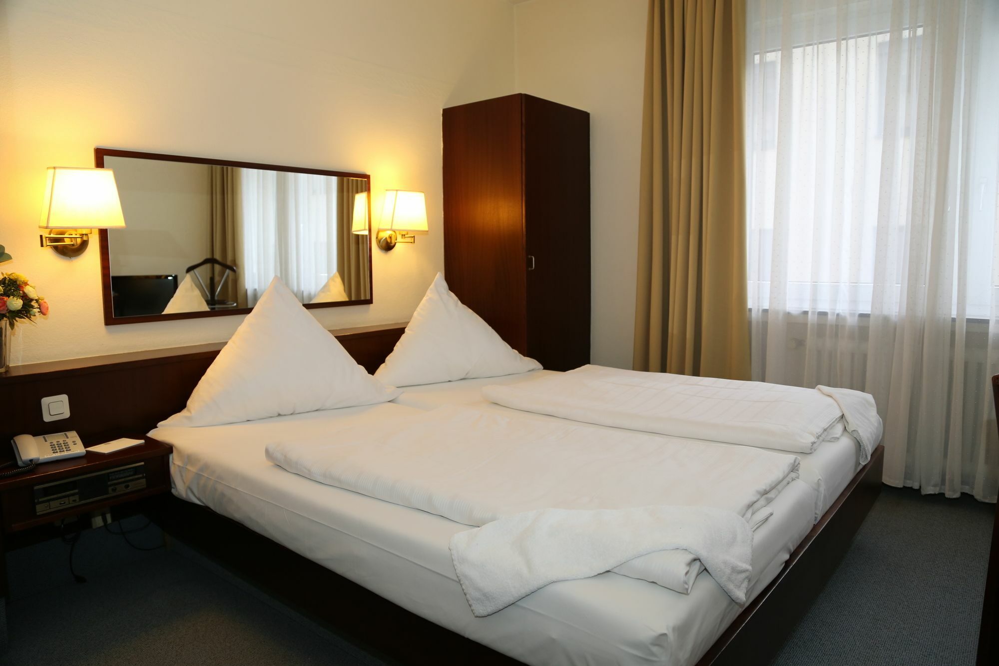 Hotel Loehndorf Бонн Екстер'єр фото